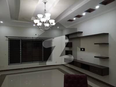 1 Kanal Luxury Ground Portion Available For Rent