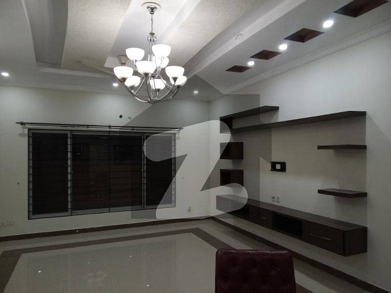 1 Kanal Luxury Ground Portion Available For Rent 1 Kanal Luxury Ground Portion Available For Rent