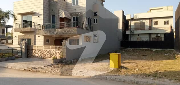 بحریہ ٹاؤن فیز 8 ۔ عمر بلاک بحریہ ٹاؤن فیز 8 ۔ سفاری ویلی,بحریہ ٹاؤن فیز 8,بحریہ ٹاؤن راولپنڈی,راولپنڈی میں 7 مرلہ رہائشی پلاٹ 92.0 لاکھ میں برائے فروخت۔