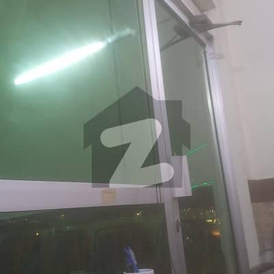 فیڈرل بی ایریا ۔ بلاک 7 فیڈرل بی ایریا,کراچی میں 4 مرلہ دفتر 1.2 کروڑ میں برائے فروخت۔