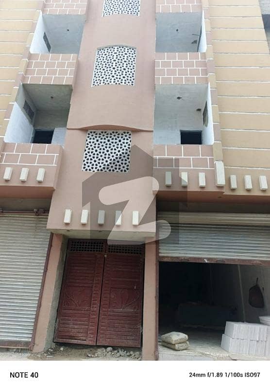 Flat Of 650 Square Feet Is Available For Sale Flat Of 650 Square Feet Is Available For Sale