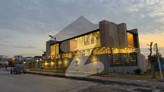 Brand new designer titanic themed corner house for sale