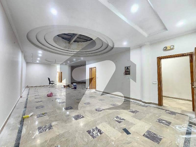1 kanal Commercial Floor for Rent 1 kanal Commercial Floor for Rent