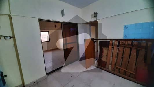 گلشنِ اقبال - بلاک 13 سی گلشنِ اقبال,گلشنِ اقبال ٹاؤن,کراچی میں 2 کمروں کا 4 مرلہ فلیٹ 60.0 لاکھ میں برائے فروخت۔