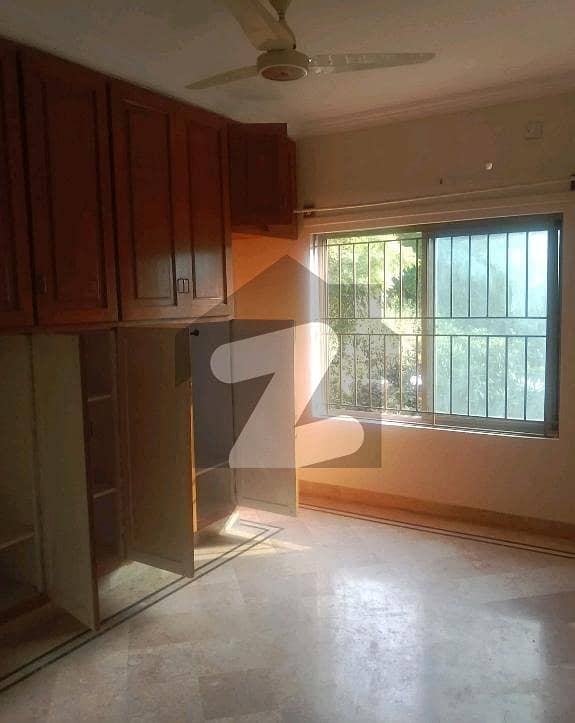 12 Marla Lower Portion In I-8 For rent 12 Marla Lower Portion In I-8 For rent