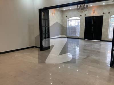 E-11 new house 5 bedrooms available for rent