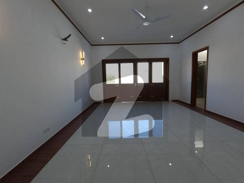 Banglow For Sale