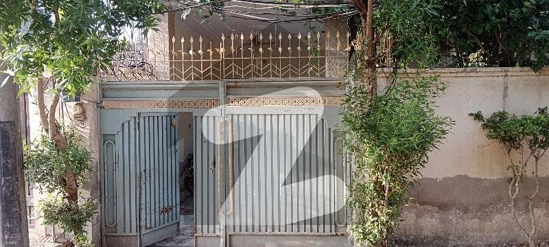 نیو شالیمار کالونی ملتان میں 3 کمروں کا 12 مرلہ مکان 1.8 کروڑ میں برائے فروخت۔ نیو شالیمار کالونی ملتان میں 3 کمروں کا 12 مرلہ مکان 1.8 کروڑ میں برائے فروخت۔