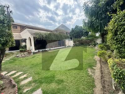 ڈی ایچ اے فیز 1 ڈیفنس (ڈی ایچ اے),لاہور میں 5 کمروں کا 2 کنال مکان 11.25 کروڑ میں برائے فروخت۔ ڈی ایچ اے فیز 1 ڈیفنس (ڈی ایچ اے),لاہور میں 5 کمروں کا 2 کنال مکان 11.25 کروڑ میں برائے فروخت۔