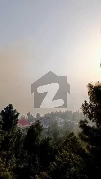 باڑیاں مری میں 3 کمروں کا 9 مرلہ فلیٹ 2.7 کروڑ میں برائے فروخت۔