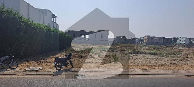 ڈی ایچ اے فیز 8 - زون بی ڈی ایچ اے فیز 8,ڈی ایچ اے ڈیفینس,کراچی میں 2 کنال رہائشی پلاٹ 14.25 کروڑ میں برائے فروخت۔