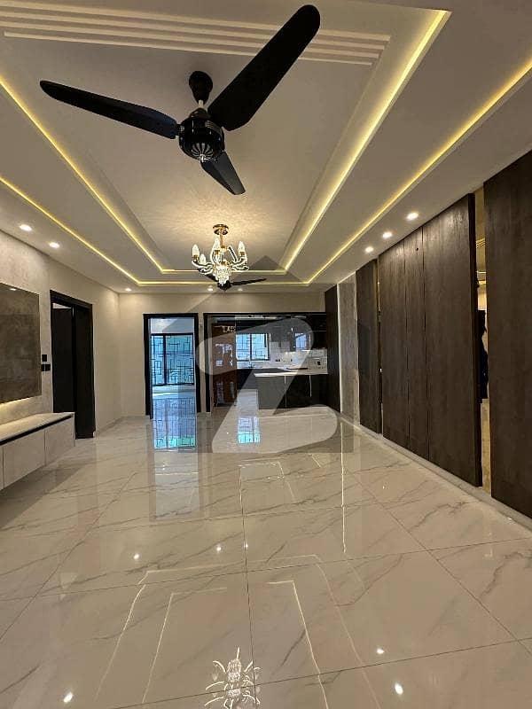 Beautiful Luxury Upper Portion For Rent In Ideal Location