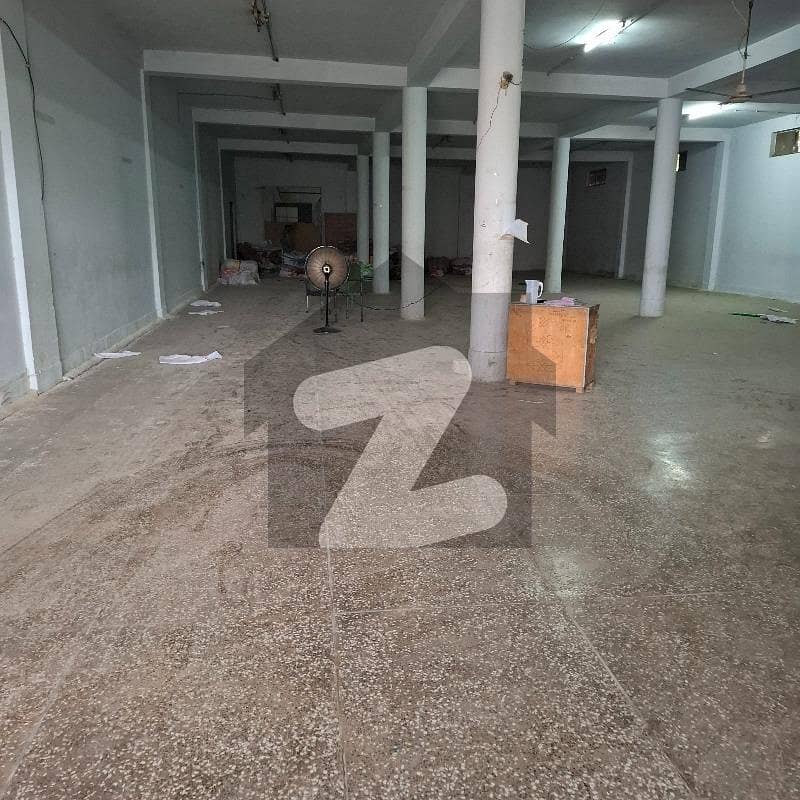 آئی ۔ 9 اسلام آباد میں 1 کنال گودام 5.8 لاکھ میں کرایہ پر دستیاب ہے۔