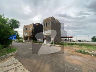 2.5 MARLA COMMERCIAL AVAILABLE FOR SALE IN USMAN SHOPING COMPLEX