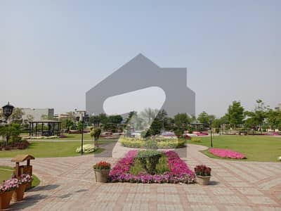 ڈی ایچ اے 9 ٹاؤن ۔ بلاک بی ڈی ایچ اے 9 ٹاؤن,ڈیفنس (ڈی ایچ اے),لاہور میں 5 مرلہ رہائشی پلاٹ 1.28 کروڑ میں برائے فروخت۔