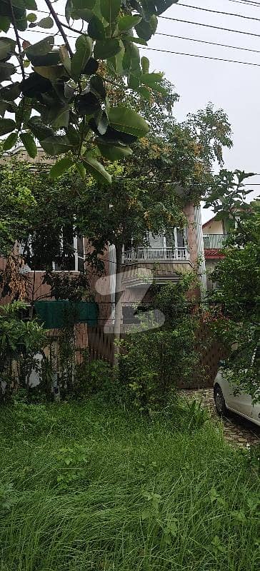 Men Double Road Top Location I-10/2 Size 25-60 Double Storey House For Sale Men Double Road Top Location I-10/2 Size 25-60 Double Storey House For Sale