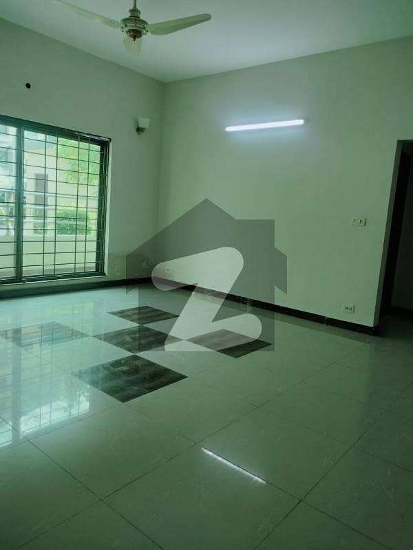 3 BED APARTMENT AVAILABLE FOR RENT IN ASKRI 11 3 BED APARTMENT AVAILABLE FOR RENT IN ASKRI 11