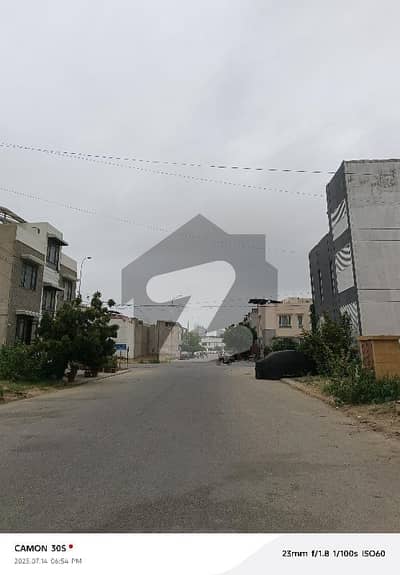 ڈی ایچ اے فیز 6 ڈی ایچ اے ڈیفینس,کراچی میں 6 کمروں کا 1 کنال مکان 4.4 لاکھ میں کرایہ پر دستیاب ہے۔