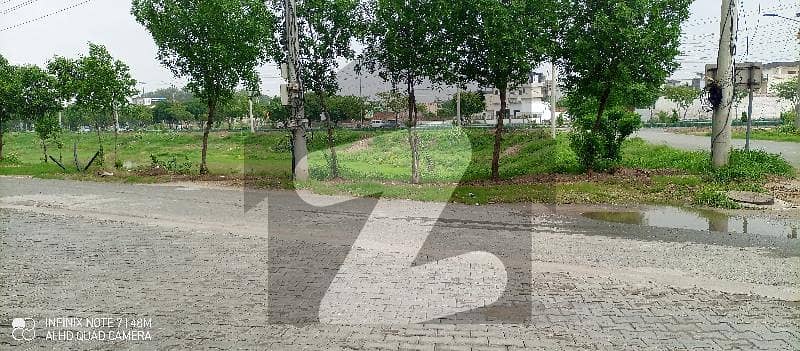 EXCELLENT ON GROUDN PLOT FOR SALE