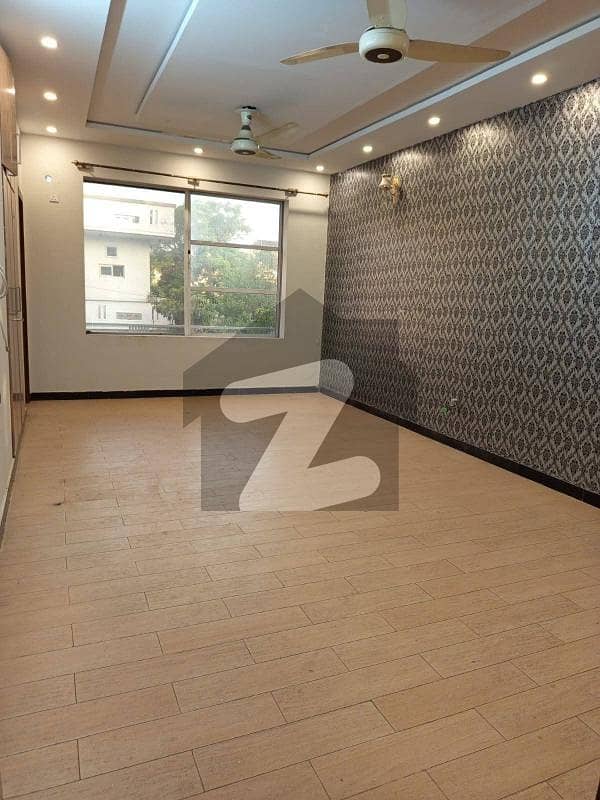 Kanal Full House For Rent in F/7 Kanal Full House For Rent in F/7
