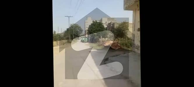 جوہر ٹاؤن فیز 1 - بلاک ایف جوہر ٹاؤن فیز 1,جوہر ٹاؤن,لاہور میں 1 کنال کمرشل پلاٹ 7.5 کروڑ میں برائے فروخت۔