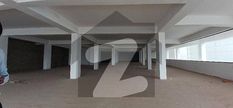 8000 Sqfts office available for rent at sahra-e-faisal