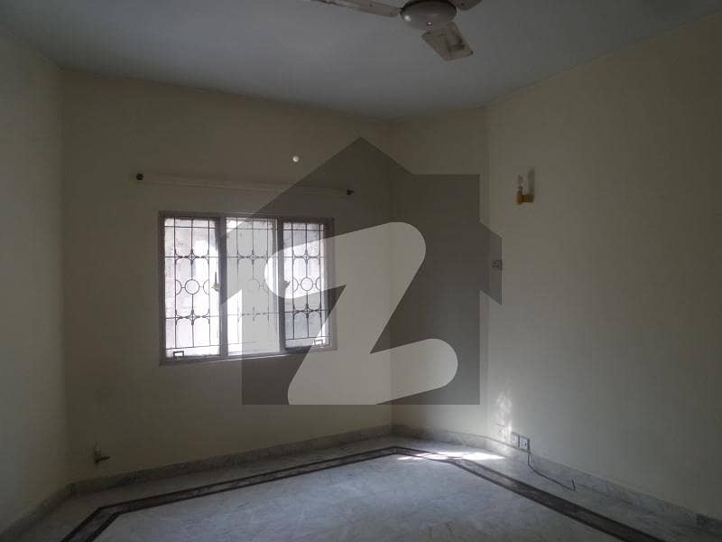 جی ۔ 8/1 جی ۔ 8,اسلام آباد میں 3 کمروں کا 6 مرلہ مکان 4.1 کروڑ میں برائے فروخت۔