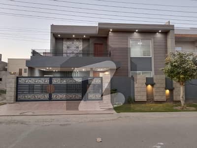 Ready To Sale A House 20 Marla In Wapda Town Phase 2 - Block R Multan