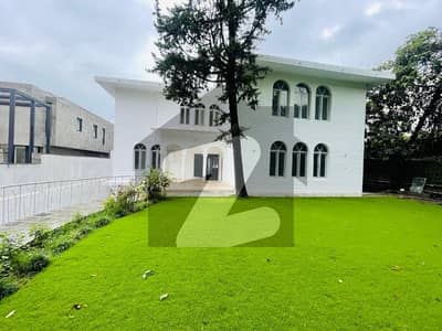A House Of 444 Square Yards In F-7