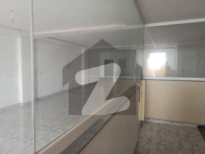8 Marla 3rd floor with lift for rent
