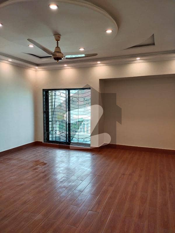 4 Kanal Prime Location House Model Town, Lahore 4 Kanal Prime Location House Model Town, Lahore