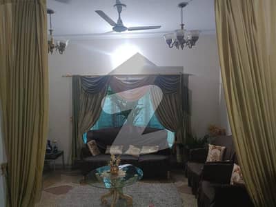 مارگلہ ٹاؤن فیز 1 مارگلہ ٹاؤن,اسلام آباد میں 7 کمروں کا 4 مرلہ مکان 3.45 کروڑ میں برائے فروخت۔