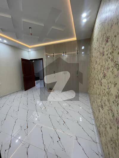 5 MARLA BRAND NEW FURNISHED GROUND FLOOR AVAILABLE FOR RENT