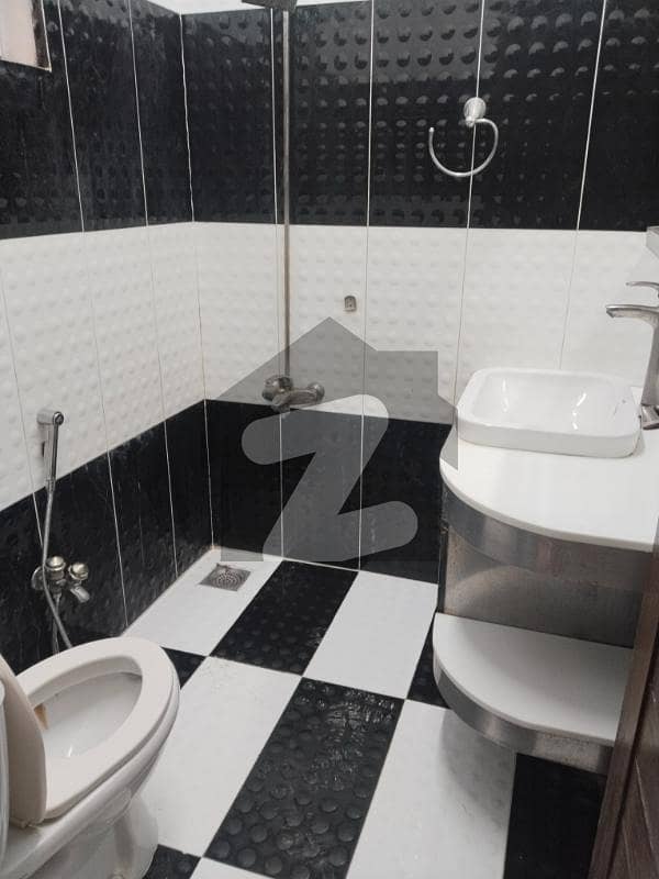 E11 the neat and clean ground 2bed E11 the neat and clean ground 2bed