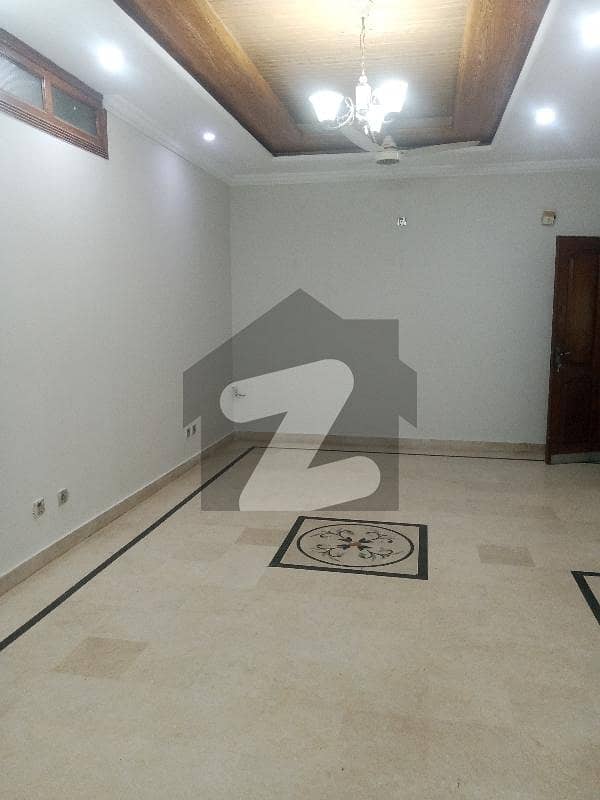 Out Class Upper Portion Available For Rent Out Class Upper Portion Available For Rent