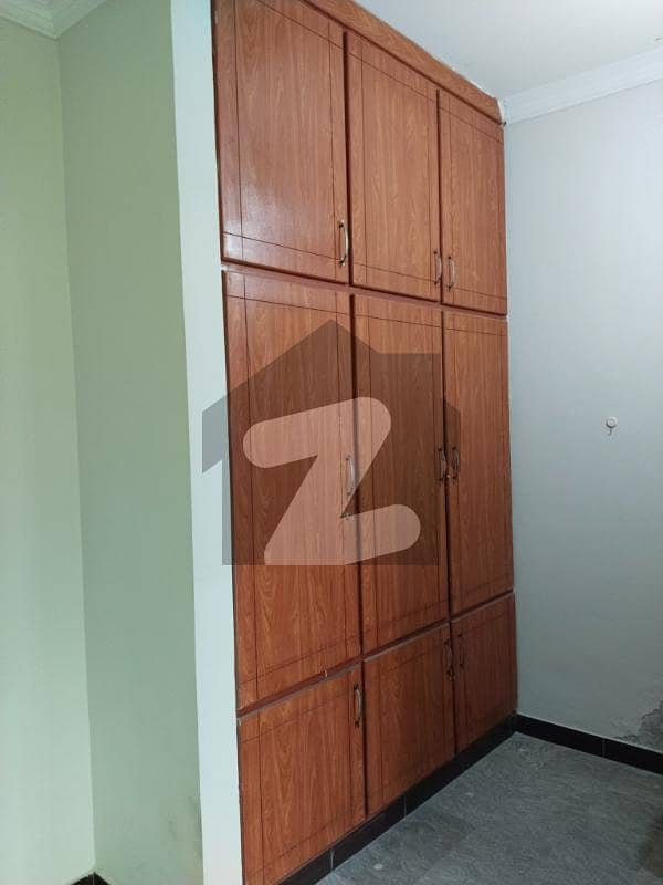 ای ۔ 11 اسلام آباد میں 2 کمروں کا 10 مرلہ بالائی پورشن 95.0 ہزار میں کرایہ پر دستیاب ہے۔