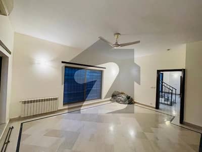F-8/1 House For Rent Sized 533 Square Yards