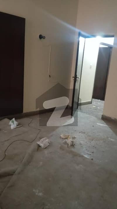 good condition first floor for 4