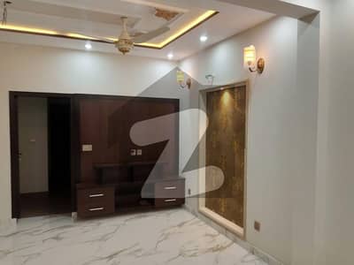 لو کاسٹ ۔ بلاک جی لو کاسٹ سیکٹر,بحریہ آرچرڈ فیز 2,بحریہ آرچرڈ,لاہور میں 3 کمروں کا 5 مرلہ مکان 1.65 کروڑ میں برائے فروخت۔