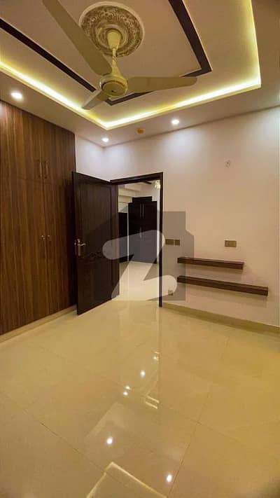 5 Mala House Available For Rent