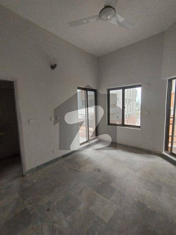 Possessionable Flat In I16 For Sale