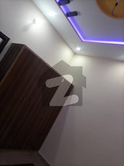 3 MARLA UPPER PORTION AVAILABLE FOR RENT.