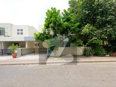 House For sale In Bahria Town - Safari Block Lahore