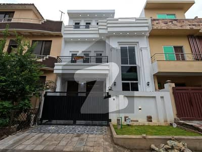 Luxury 25x40 With 4 Bedrooms Brand New House Is Available For Sale