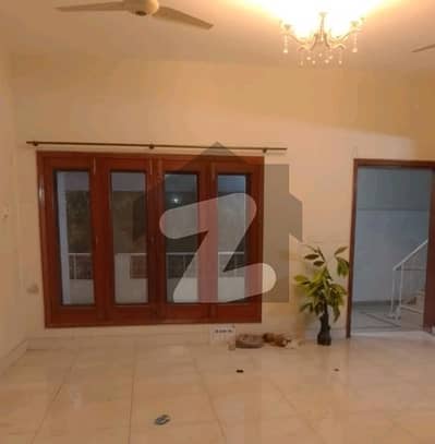 In Cavalry Ground 24 Marla Upper Portion For rent