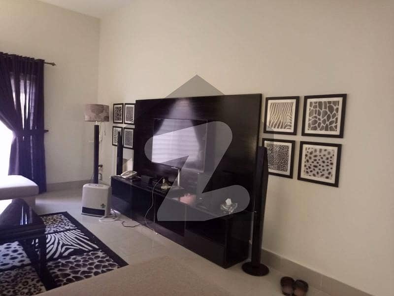 Prime Location 666 SQYD Old Liveable House Is For SALE