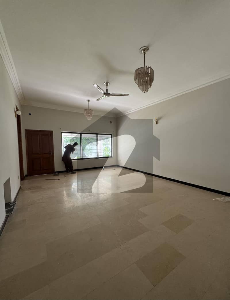 Beautiful 2 Kanal House Available For Rent In F-10