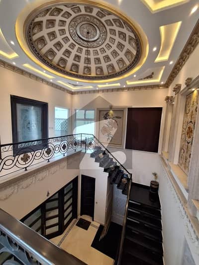 1 Kanal Brand New Luxury Uper portion For Rent