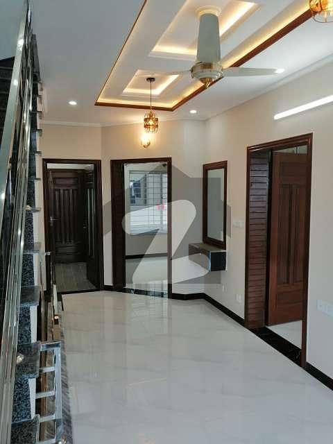Size 25x40 Full House For Rent In G-13