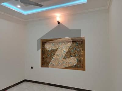 7 MARLA BRAND NEW UPPER PORTION FOR RENT AVAILABLE IN JINNAH GARDEN